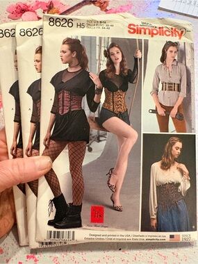 BN UNCUT SIMPLICITY 8626 A SEWING PATTERNS HALLOWEEN COSTUMES CORSETS